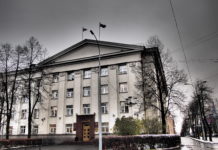 КАРЕЛЬСКИЙ ПАРЛАМЕНТ САМЫЙ ОТКРЫТЫЙ. НО КОМУ ЭТО НУЖНО? Законодательное собрание Карелии. Фото: Валерий Поташов