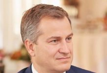 Бывший вице-премьер Бурятии Чепик получил пост премьер-министра Карелии Новый премьер-министр Карелии Александр Чепик. Фото со страницы Александра Чепика в Facebook