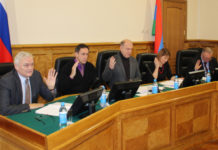 Парламент Карелии сдал губернатору Контрольно-счетную палату без боя Комитет по бюджету и налогам парламента Карелии единогласно поддержал кандидатуру первого заместителя начальника республиканского управления по обеспечению деятельности мировых судей Андрея Дорохова на назначение его председателем Контрольно-счетной палаты. Фото: Валерий Поташов