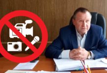 Как районный начальник камеры испугался Глава Беломорской районной администрации Попов не любит камер и микрофонов. Коллаж: Евгений Антипин
