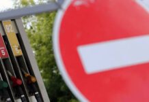 В Карелии резко подорожало топливо бензин
