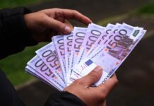 Финляндия предлагает беженцам до 5000 евро за добровольное возвращение на родину