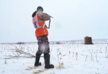Лыжи, мишени, азарт: охотничий биатлон в Карелии