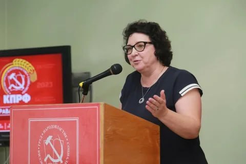 Ленинград и Сталинград по закону. А жителей спросят?